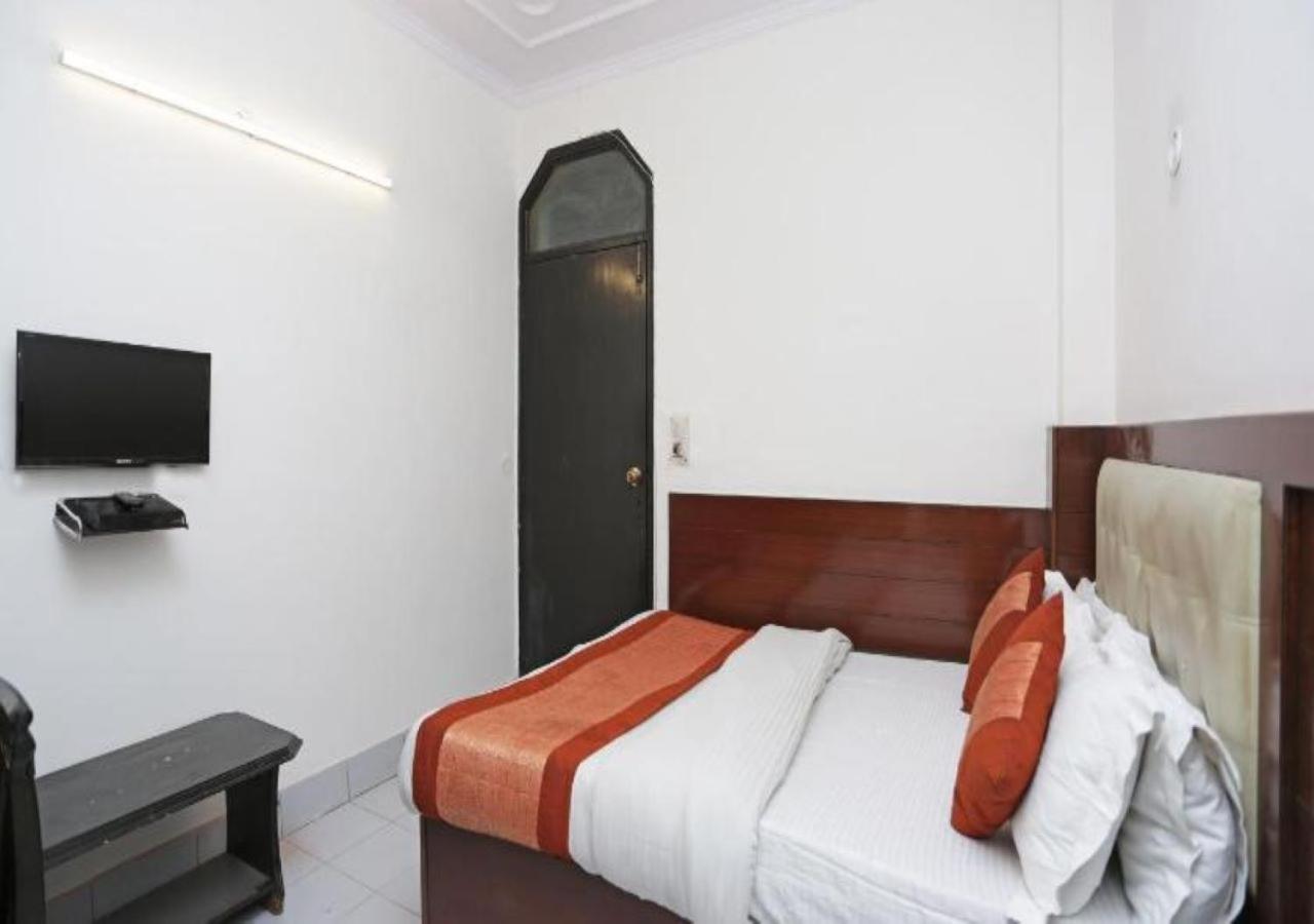 Hotel Ap Singh In Near Railway Station 4*